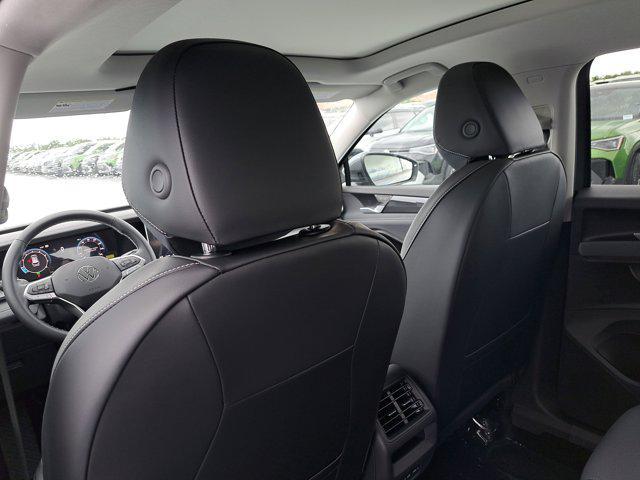 new 2025 Volkswagen Tiguan car, priced at $36,482