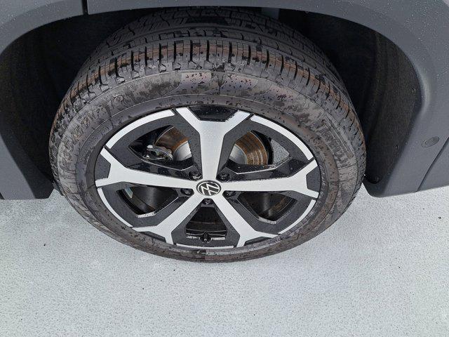 new 2025 Volkswagen Tiguan car, priced at $36,482