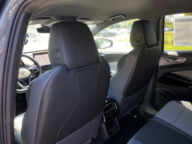 new 2025 Volkswagen ID.4 car, priced at $47,176
