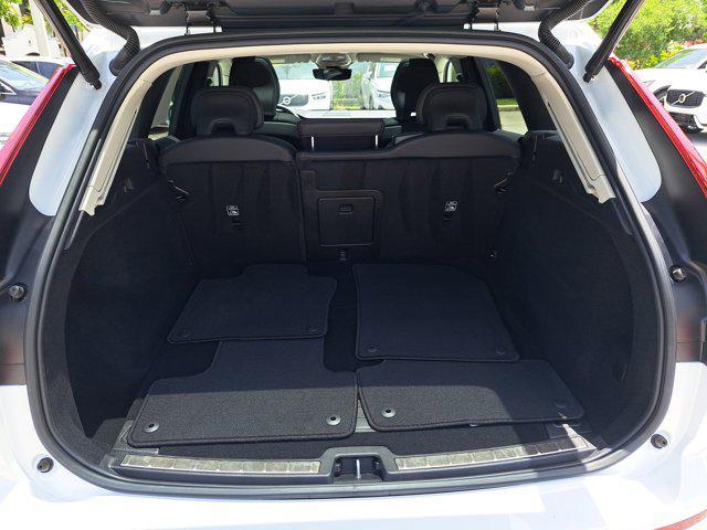 used 2023 Volvo XC60 car, priced at $39,595