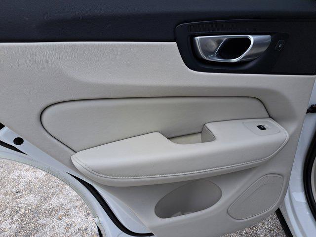 used 2023 Volvo XC60 car, priced at $36,995