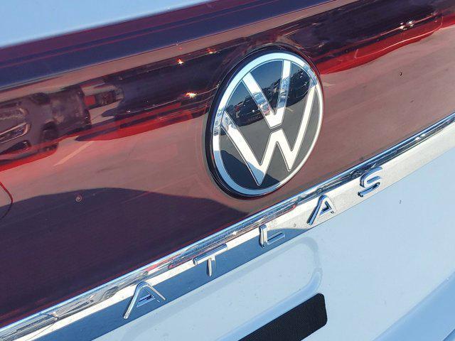new 2024 Volkswagen Atlas Cross Sport car, priced at $44,752