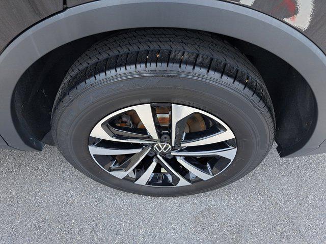 used 2022 Volkswagen Tiguan car, priced at $17,595