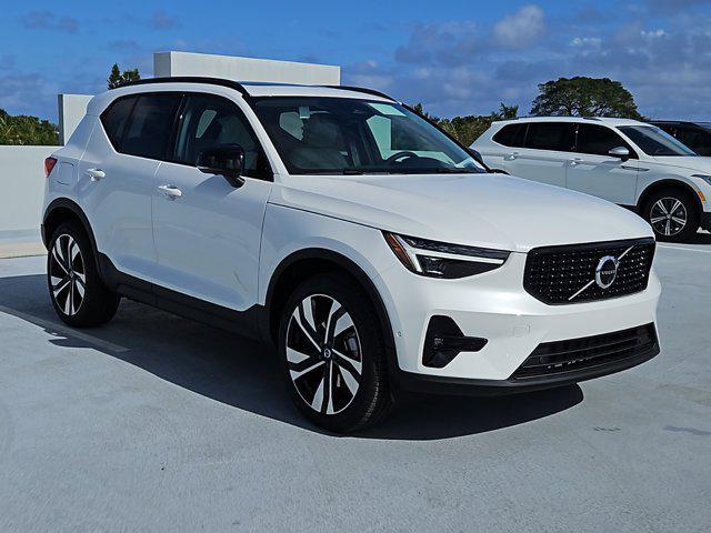 new 2025 Volvo XC40 car, priced at $51,000