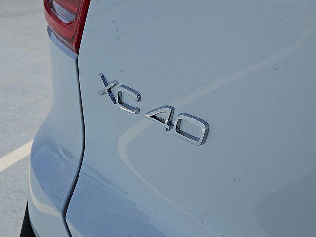 new 2025 Volvo XC40 car, priced at $51,000