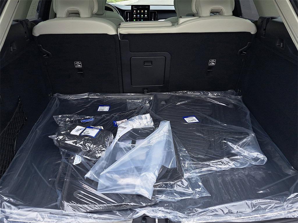 new 2026 Volvo XC60 car, priced at $58,851