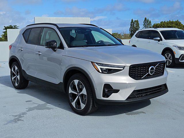 new 2025 Volvo XC40 car, priced at $47,765