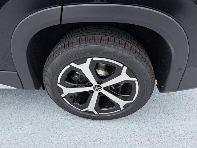 new 2025 Volkswagen Tiguan car, priced at $32,567