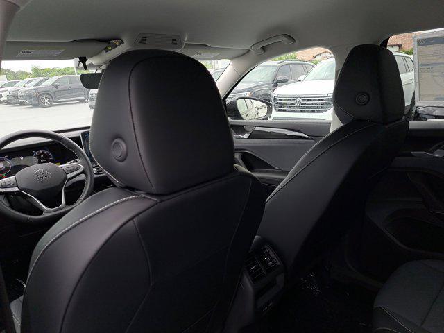 new 2025 Volkswagen Tiguan car, priced at $32,567