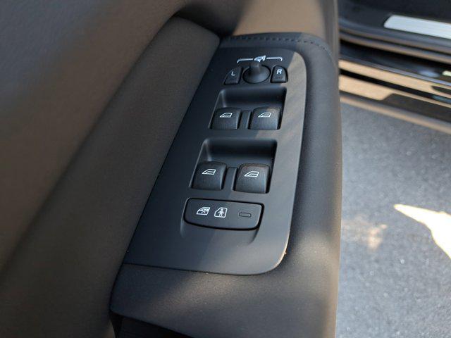 new 2026 Volvo XC60 car, priced at $49,635