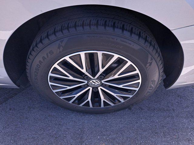 used 2021 Volkswagen Jetta car, priced at $15,995