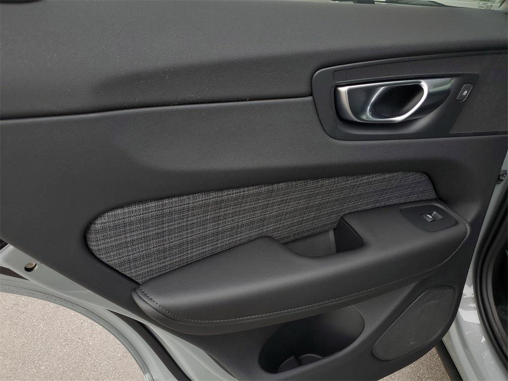 new 2025 Volvo XC60 Plug-In Hybrid car, priced at $50,659