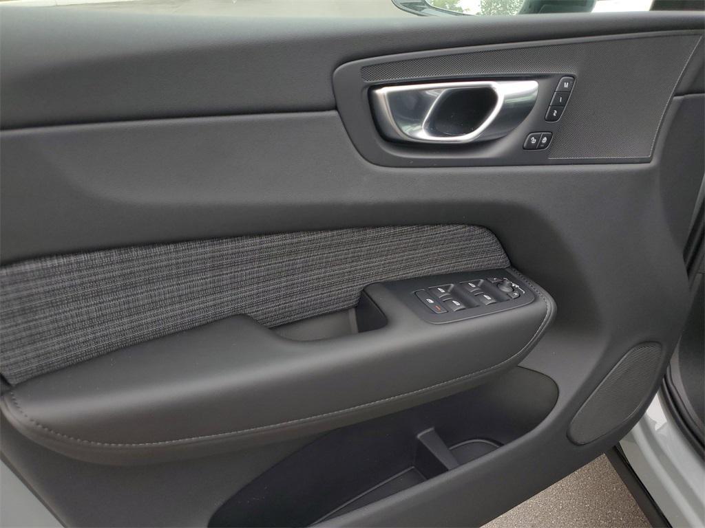 new 2025 Volvo XC60 Plug-In Hybrid car, priced at $50,659