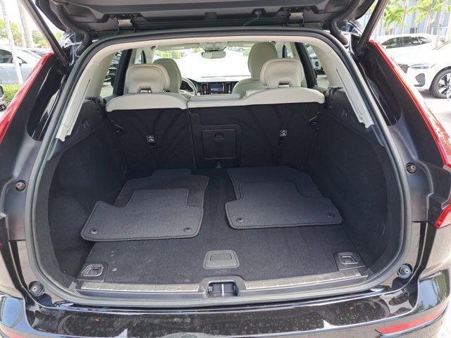 used 2022 Volvo XC60 car, priced at $32,995