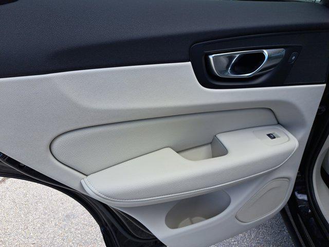 used 2022 Volvo XC60 car, priced at $32,995