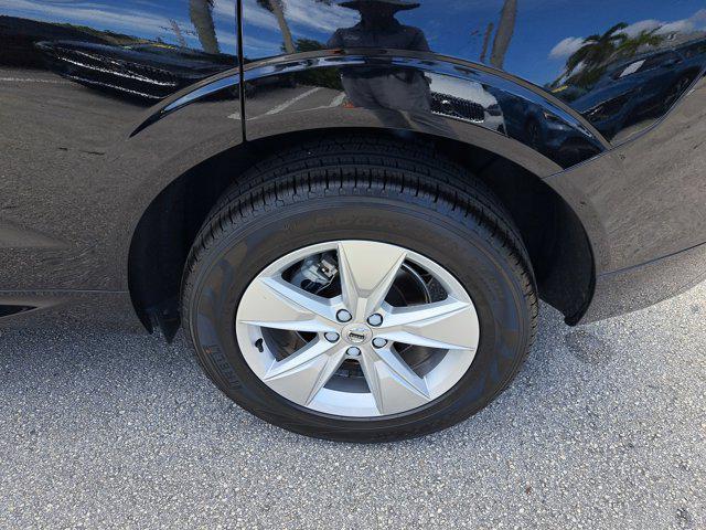 used 2022 Volvo XC60 car, priced at $32,995