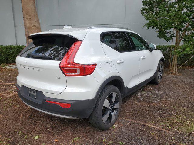 used 2020 Volvo XC40 car