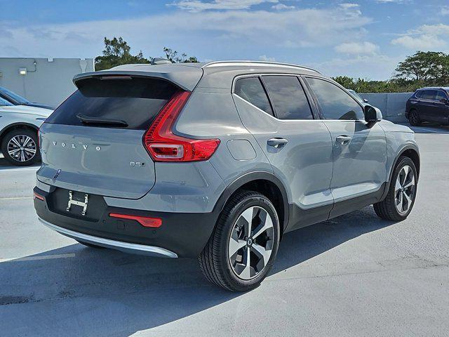 new 2025 Volvo XC40 car, priced at $46,015