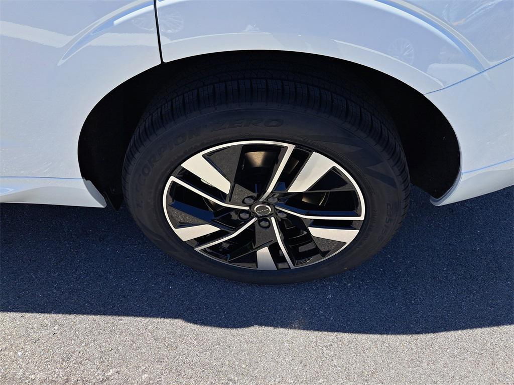 new 2026 Volvo XC60 Plug-In Hybrid car, priced at $58,995