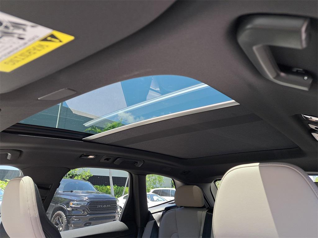 new 2026 Volvo XC60 Plug-In Hybrid car, priced at $58,995