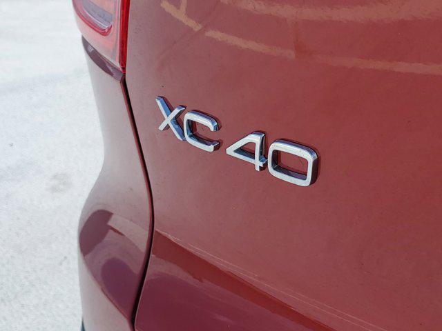 new 2025 Volvo XC40 car, priced at $52,210