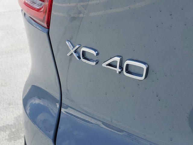 new 2025 Volvo XC40 car, priced at $45,465