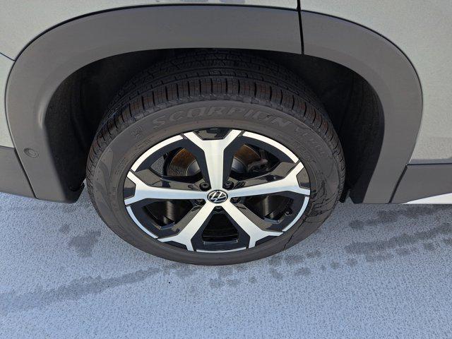 new 2025 Volkswagen Tiguan car, priced at $32,567