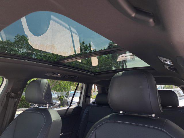 used 2024 Volvo XC60 Recharge Plug-In Hybrid car, priced at $55,395