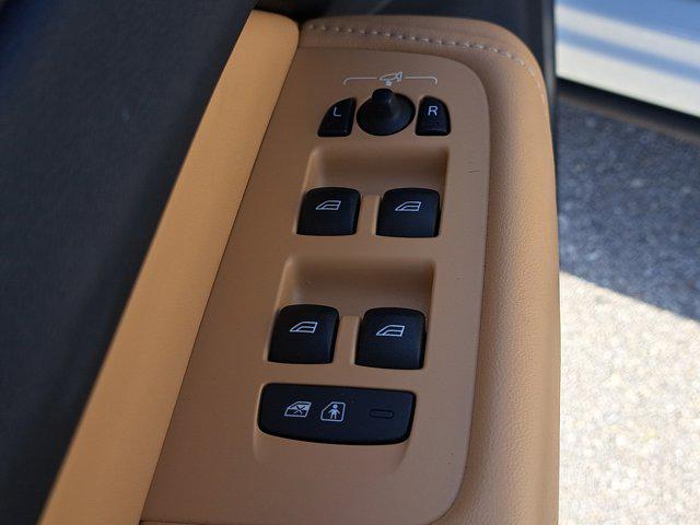 used 2024 Volvo XC60 Recharge Plug-In Hybrid car, priced at $54,995