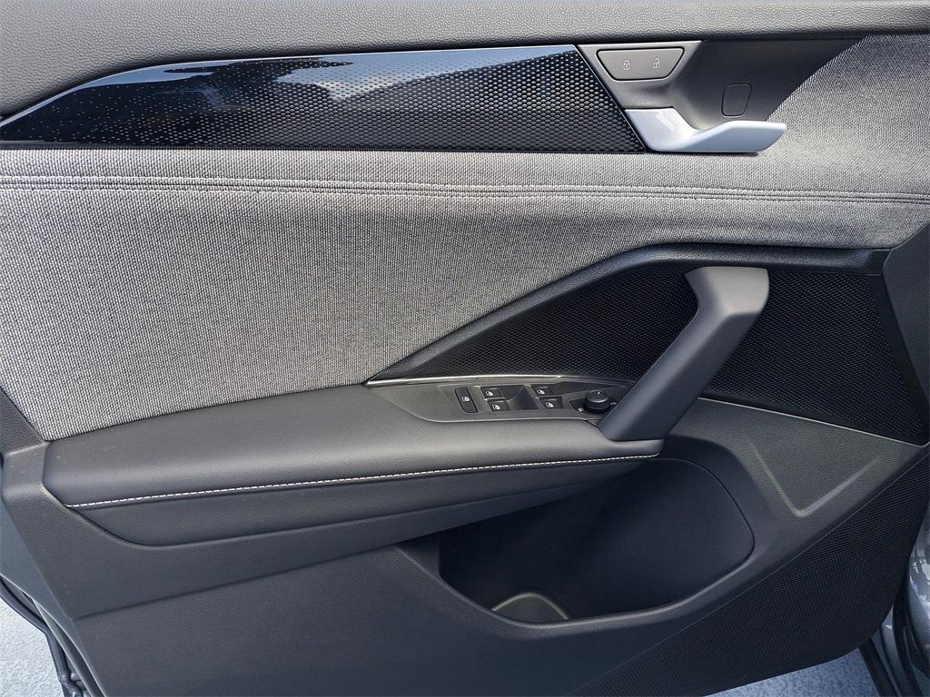 new 2026 Volkswagen Tiguan car, priced at $31,037