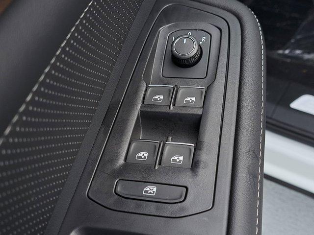 new 2025 Volkswagen Atlas car, priced at $41,801