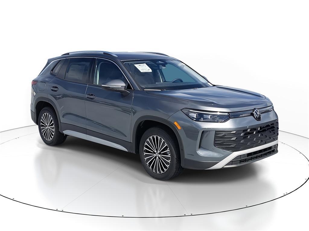 new 2025 Volkswagen Tiguan car, priced at $29,704