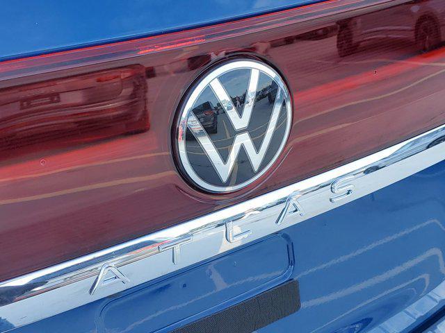 new 2025 Volkswagen Atlas car, priced at $52,298