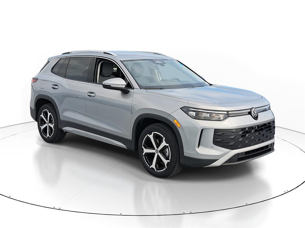 new 2025 Volkswagen Tiguan car, priced at $31,067