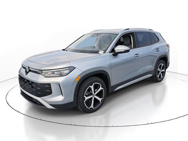 new 2025 Volkswagen Tiguan car, priced at $32,567