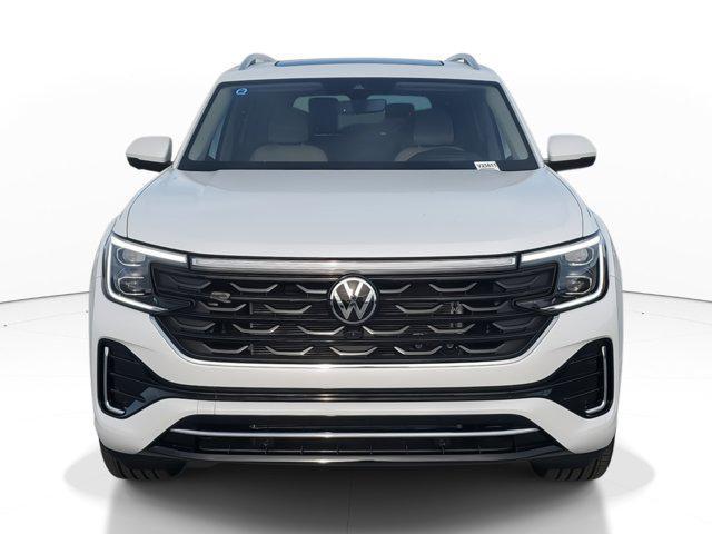 new 2025 Volkswagen Atlas car, priced at $54,137