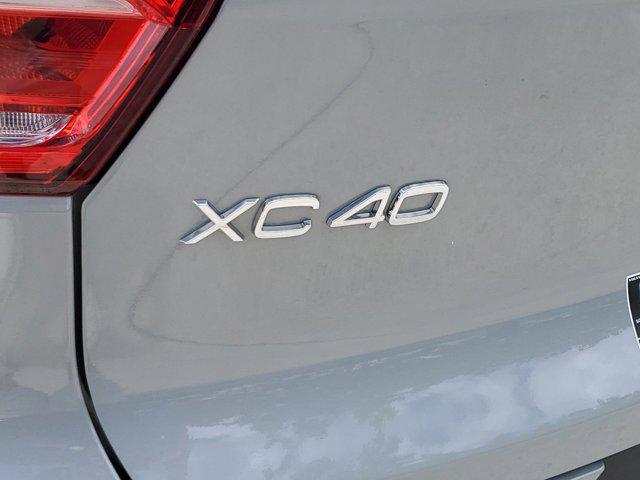 new 2025 Volvo XC40 car, priced at $43,045