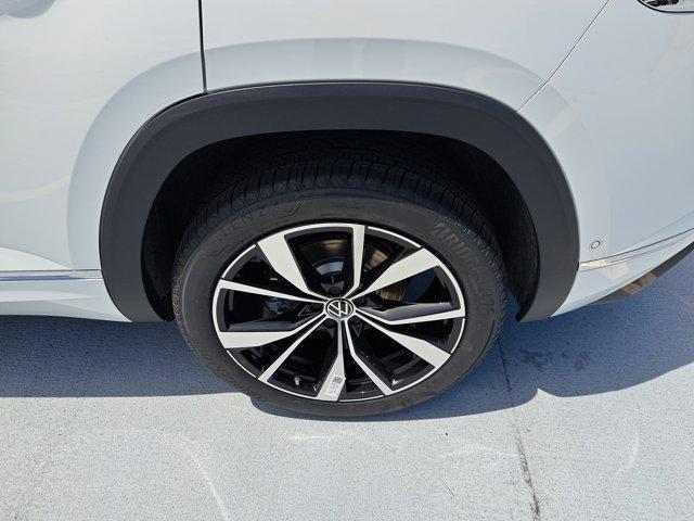 new 2025 Volkswagen Atlas Cross Sport car, priced at $50,834