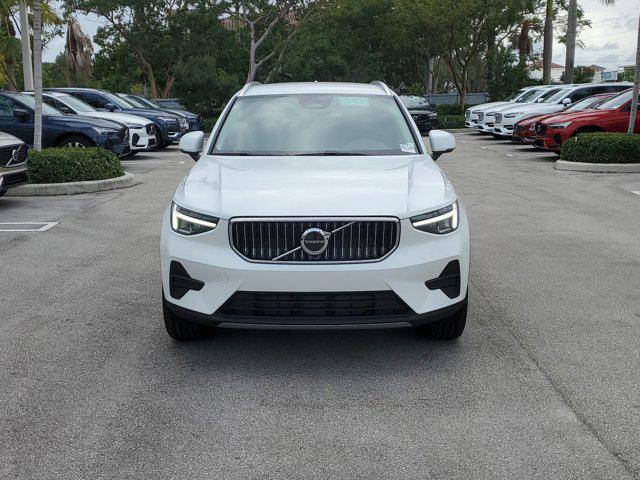 new 2025 Volvo XC40 car, priced at $43,045