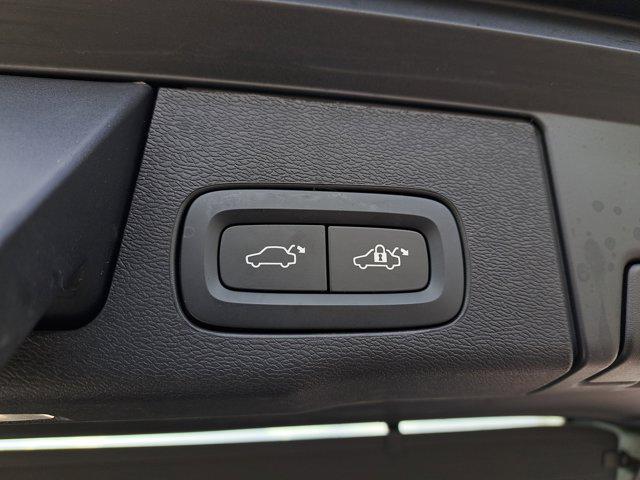 used 2023 Volvo XC60 car, priced at $36,395