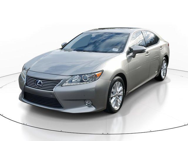 used 2015 Lexus ES 300h car, priced at $14,995