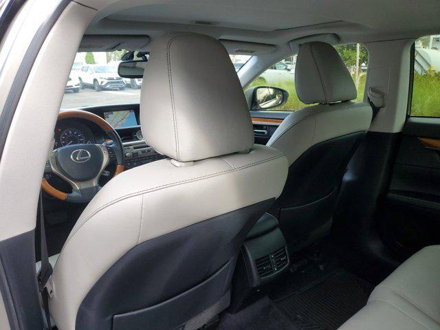 used 2015 Lexus ES 300h car, priced at $14,995