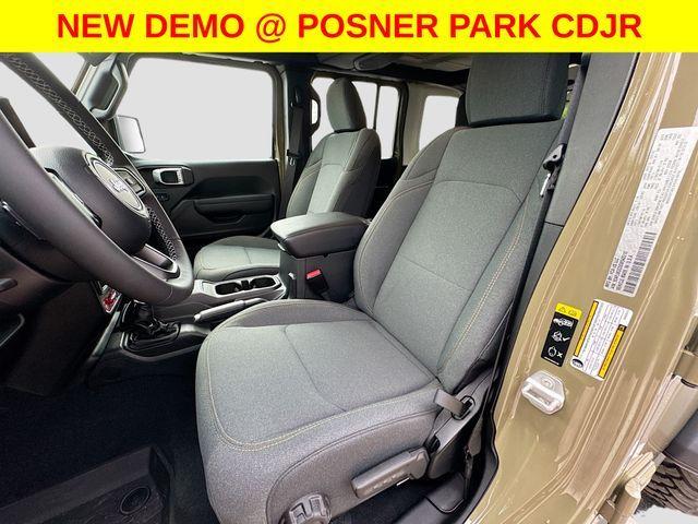 new 2025 Jeep Wrangler car, priced at $47,052