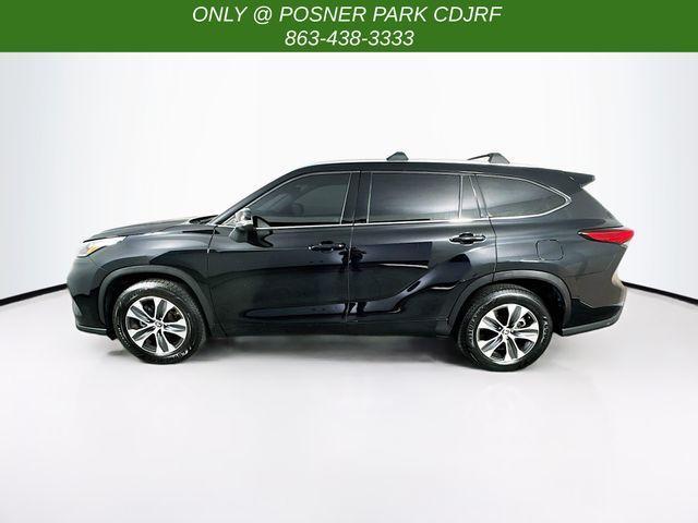 used 2020 Toyota Highlander car, priced at $25,200