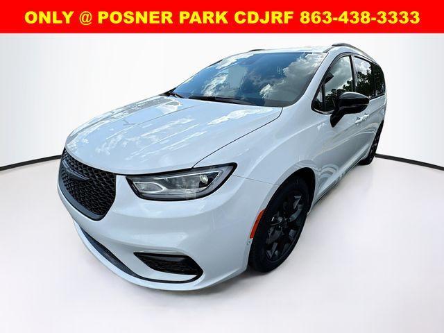 new 2026 Chrysler Pacifica car, priced at $53,989