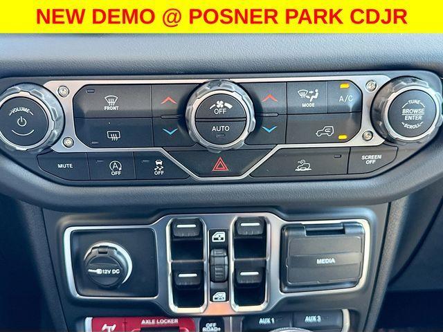 new 2025 Jeep Gladiator car, priced at $41,789