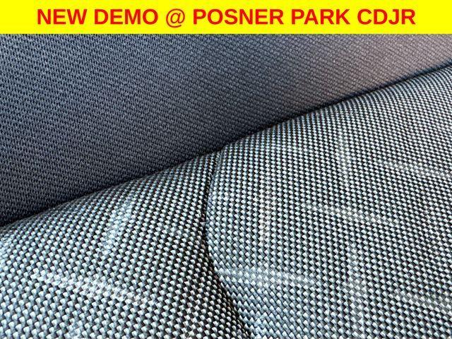 new 2025 Jeep Gladiator car, priced at $41,789