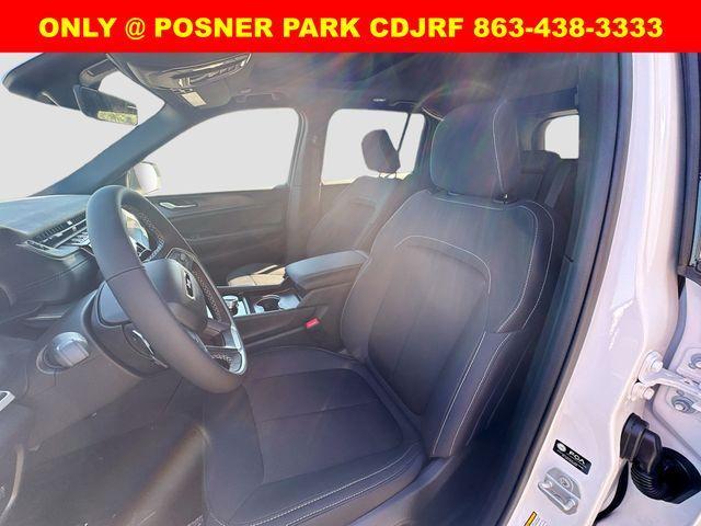 new 2025 Jeep Grand Cherokee car, priced at $33,289