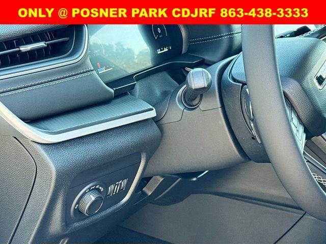 new 2025 Jeep Grand Cherokee car, priced at $33,289