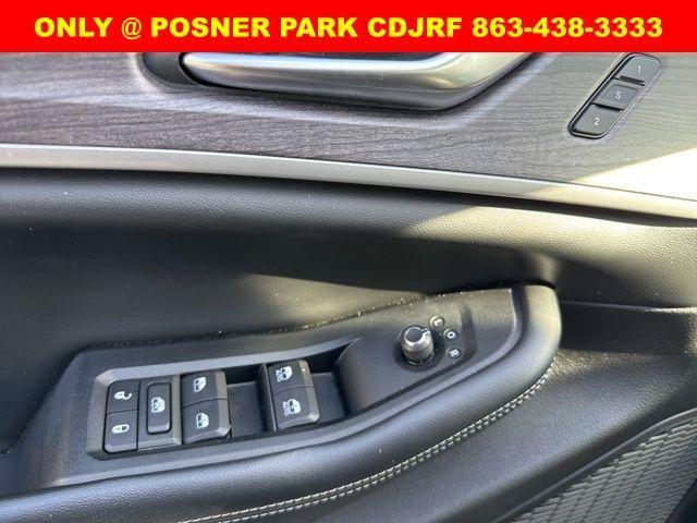 used 2023 Jeep Grand Cherokee car, priced at $29,999
